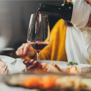 Comida o Cena: Menú Gastronómico para dos en Hotel Grèvol Spa 4* (Llanars, Girona)
