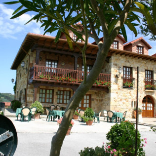 Cena Gourmet para dos en Restaurante de Posada el Solar 3* (Galizano, Cantabria)
