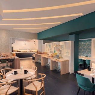 Desayuno para dos en Restaurante CentOnze del Hotel Le Méridien Barcelona 5* (Barcelona)