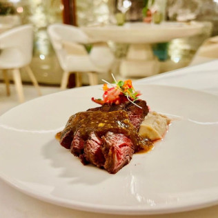 Plan Gourmet en Sanxenxo: Menú de Pases en Aldea Calma (Pontevedra)