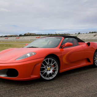Conducir un Ferrari F430 en el Circuito de Calafat (Tarragona)