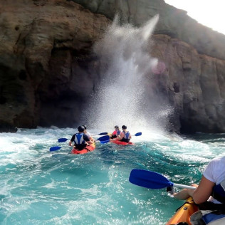 Kayak y Snorkel en las Cuevas de Mogán (Gran Canaria)