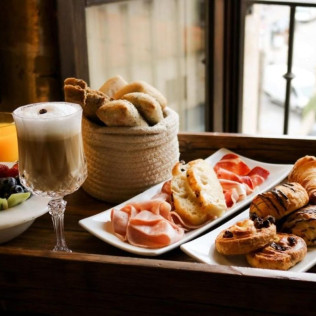 Desayuno Gourmet en Hospes Palacio de San Esteban 5* (Salamanca)