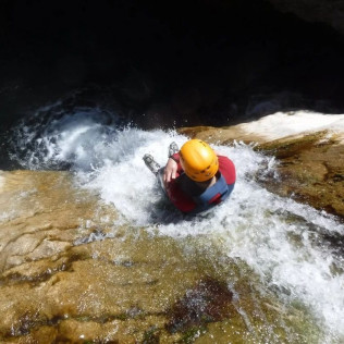 Descenso de Barrancos Nivel Inicial (Villarluengo, Teruel) 