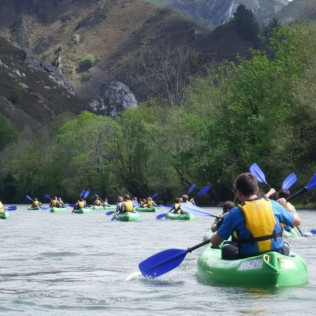 Descenso del Río Sella en Canoa con Picnic (Arriondas, Asturias)
