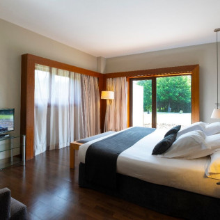 Escapada de Lujo: Acceso al Spa, Masaje y Cena en Hotel Spa Attica21 Villalba 4* (Villalba, Lugo)