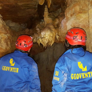 Espeleología (Ejulve, Teruel) 