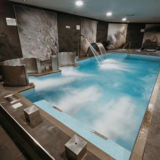 Circuito Spa en AZZ Asturias Langrehotel 4* (Langreo, Asturias) - (D-J)