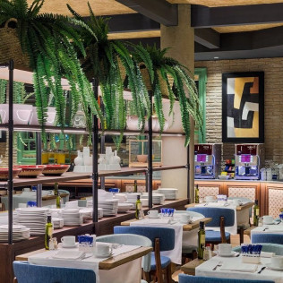Circuito Spa, Masaje y Comida o Cena en Despacio Spa Centre del Hotel H10 Marina 4* (Barcelona)