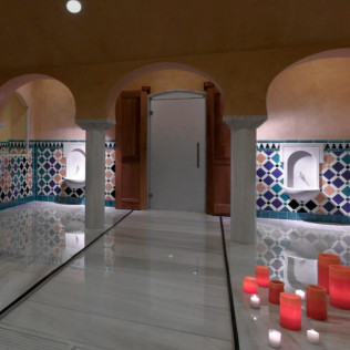 Escapada en Hotel Macià Real Alhambra 4* con Baños Árabes (Granada)