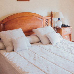 Escapada con Cena Romántica en Hotel Finca Las Beatas (Villahermosa, Ciudad Real)