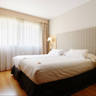Escapada con Desayuno en U Hotel Villa-Gomá (Zaragoza)