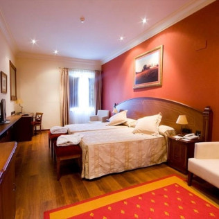 Escapada de 2 noches en Hotel Palacio de la Magdalena 4* con Circuito Spa (Soto del Barco, Asturias)