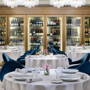 Masaje y Cena para dos en Restaurant el Somni con Llave Michelin del Hotel The One Barcelona 5*GL (Barcelona)