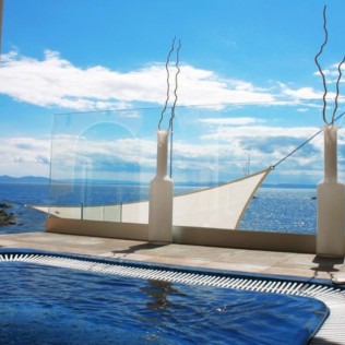 Escapada con Vistas al Mar y Spa en Hotel Vistabella 5* (Roses, Girona)