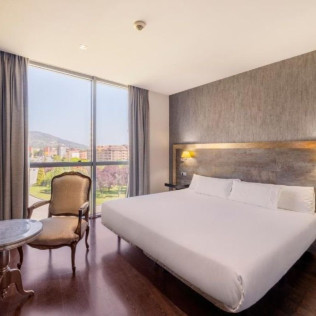 Escapada con Desayuno en Iberik Santo Domingo Plaza Hotel 4* (Oviedo, Asturias)