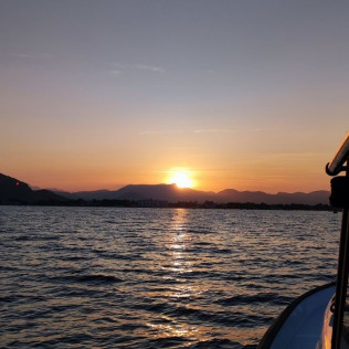 Paseo en Llaüt Tradicional Mallorquín con Aperitivo, Snorkel y Paddle Surf para dos (Alcúdia, Mallorca)