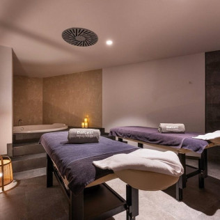 Jacuzzi Privado y Masaje a elegir para dos en Wellness Barceló Tenerife 5* (Santa Cruz de Tenerife)