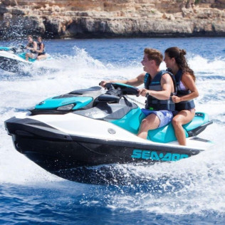 Tour en Jet Ski por la Costa Norte (Fornells, Menorca)