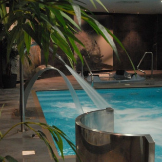Circuito Spa y Masaje para dos en AZZ Asturias Langrehotel 4* (Langreo, Asturias)