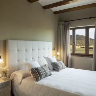 Escapada con Spa en Hotel Mas de Cebrián (Puertomingalvo, Teruel)