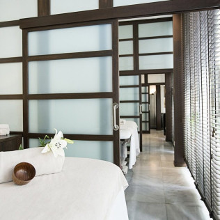 Masaje en Pareja y Spa Privado para dos en Hospes Palacio del Bailío 5* (Córdoba)