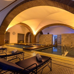 Circuito Spa, Masaje y Comida en Hotel Balneario Blancafort 4* (La Garriga, Barcelona)