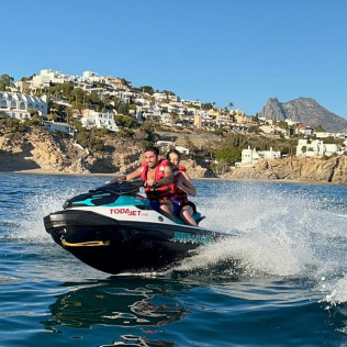 Excursión en Moto de Agua Biplaza con Fotos (Villajoyosa, Alicante)
