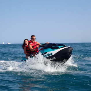 Excursión a Tabarca en Moto de Agua con Almuerzo (Alicante)