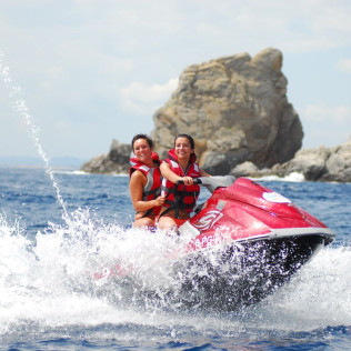 Moto de Agua (Roses, Girona)