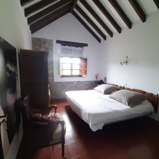 Escapada con Desayuno en Agroturismo Muriances (Vilde, Asturias)