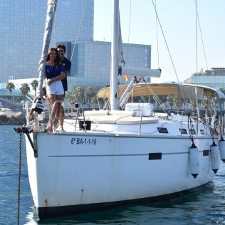 Noche Romántica con Puesta de Sol en Velero para dos (Barcelona)