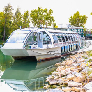 Paseo en Barco con Ruta Guiada y Spa para dos en Casa Rural & Spa La Graja (Madrid)