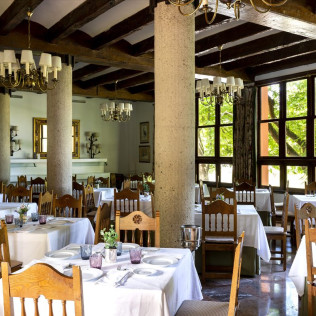 Mesa para dos: Comida o Cena para dos personas en Parador de Gijón (Asturias) 