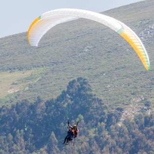 Vuelo en Parapente con Vídeo (Cantabria)