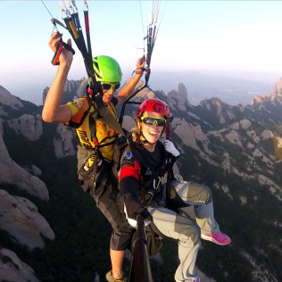 Vuelo en Parapente por Montserrat y Senderismo o Escalada (Monistrol de Montserrat, Barcelona)