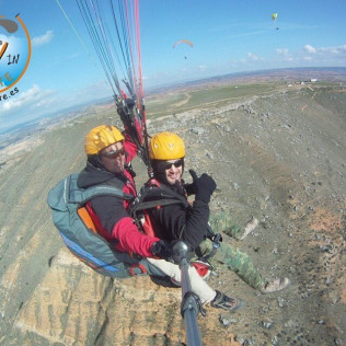 Vuelo en Parapente con Vídeo (Alarilla, Guadalajara)