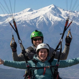 Vuelo en Parapente Biplaza con Vídeo en Sierra Nevada (Cenes de la Vega o Purche, Granada)