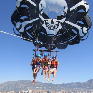 Parasailing para dos en Benalmádena (Málaga)