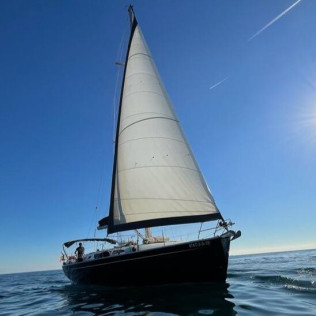 Paseo en Velero Privado con Paddle Surf, Snorkel, Bebidas y Aperitivo para dos (Badalona, Barcelona)
