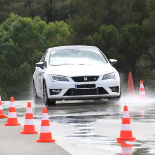 Curso de Perfeccionamiento de Conducción (Valencia)