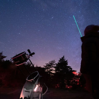 Cena con las Estrellas: Espectáculo Astronómico y Cena (Prades, Tarragona)