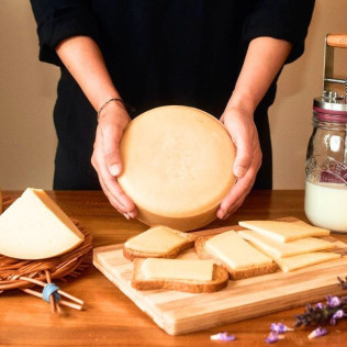 Curso de Quesería y Productos Lácteos (Santa Eulalia de Oscos, Asturias)