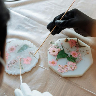 Experiencia Creativa con Resina Epoxi Floral (Barcelona)