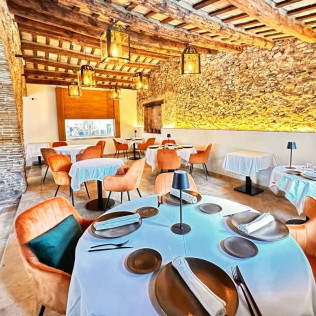 Comida o Cena para dos en Restaurant All-i-oli del Hotel Boutique Comptal Empúries (Girona)