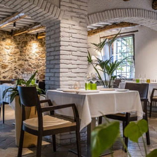 Escapada Gourmet, Relax & Sport: Noche con Spa y Menú en el Restaurante de Mas Solà 4* (Santa Coloma de Farners, Girona)