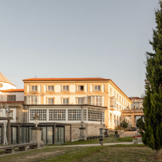 Mesa para dos: Comida o Cena para dos personas en Parador de Ferrol (A Coruña)
