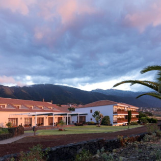 Mesa para dos: Comida o Cena para dos personas en Parador de La Palma (Santa Cruz de Tenerife)