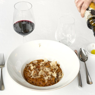 Mesa para dos: Comida o Cena para dos personas en Parador de Soria (Soria)