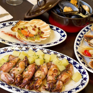 Mesa para dos: Comida o Cena para dos personas en Parador de Santiago de Compostela 5* GL (A Coruña)